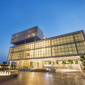 Paragon Grand Resort